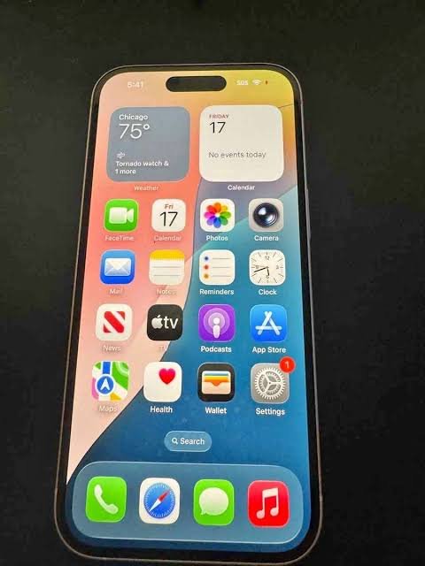 iPhone 15 - 128 GB